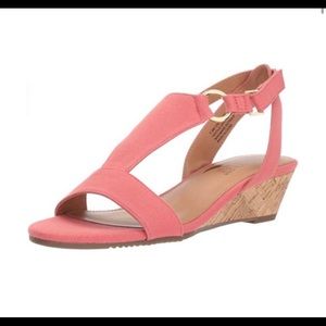 9.5 Wide Aerosoles Creme Brulee Wedge Sandal